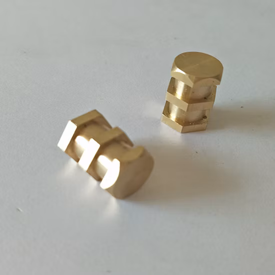 Personalizar/OEM de precisión de aluminio/aluminio mecanizado CNC de maquinaria de pieza de mecanizado para el coche/moto/agrícola/piezas aeroespaciales